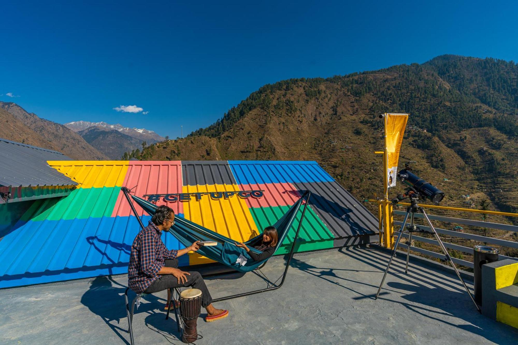 The Hosteller Tirthan Valley Gushaini المظهر الخارجي الصورة